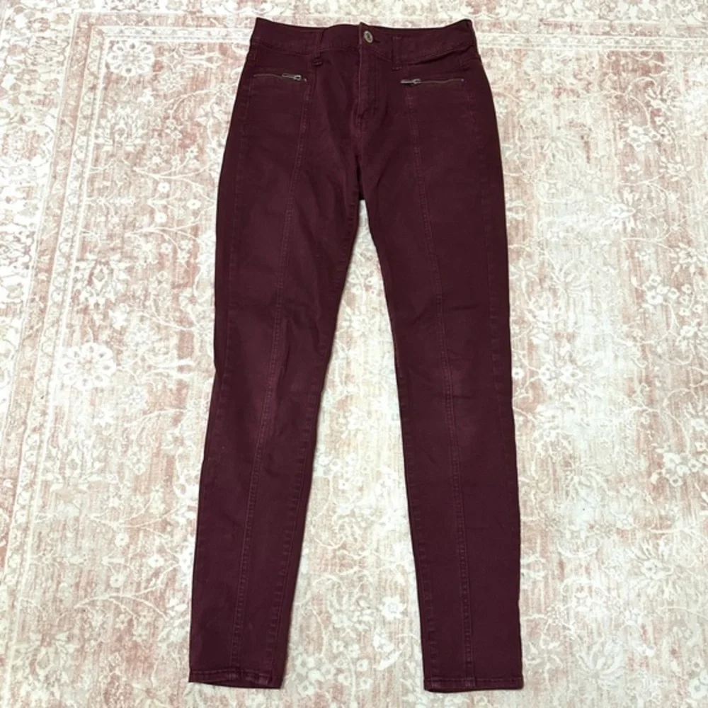 American Eagle Burgundy High Waisted Fitted Jeans